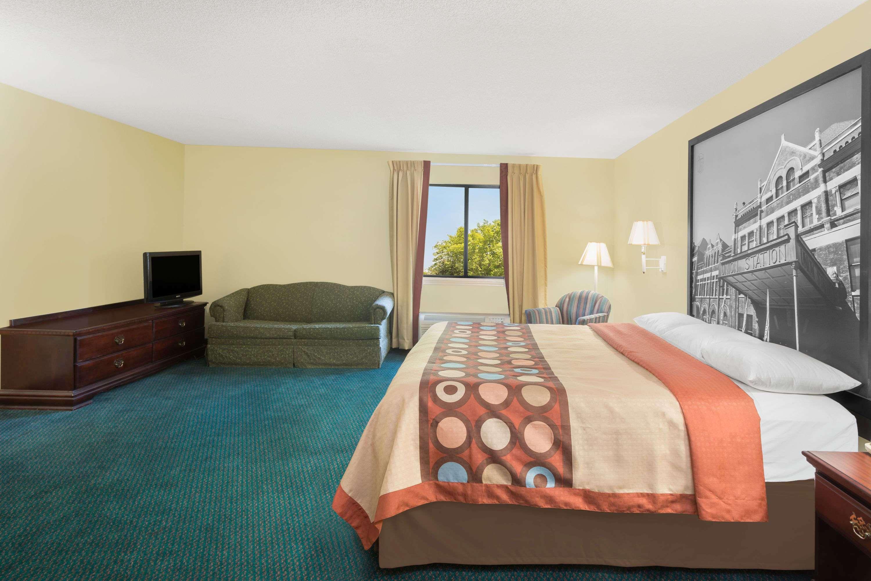 Super 8 By Wyndham Montgomery I-65 Buitenkant foto