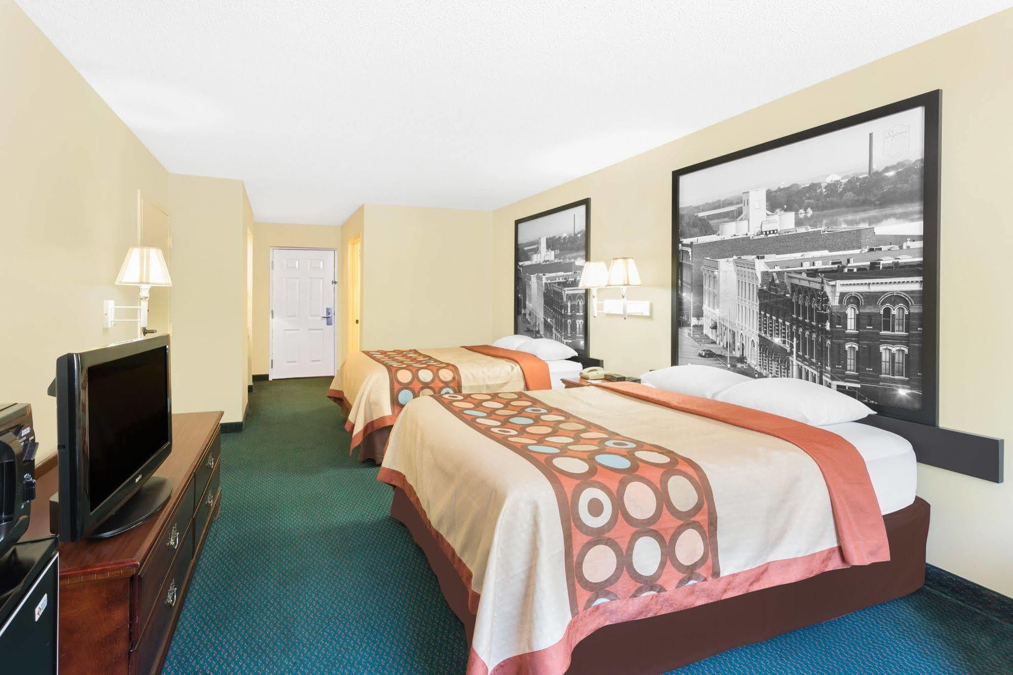 Super 8 By Wyndham Montgomery I-65 Buitenkant foto